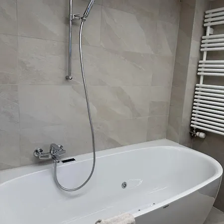 Mier Gfallt's סאס פה