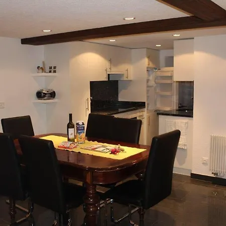 Mier Gfallt's Apartment *